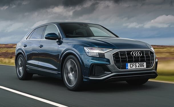 سياره-اودي-جديد-سما-اشجار-طريق