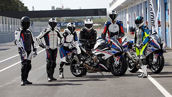 رجال-دراجات-ناريه