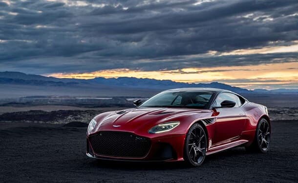 سياره-أستون-مارتن-جديد-2019-حمراء اللون