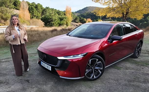 شاهد: تجربة قيادة مازدا 6e الكهربائية