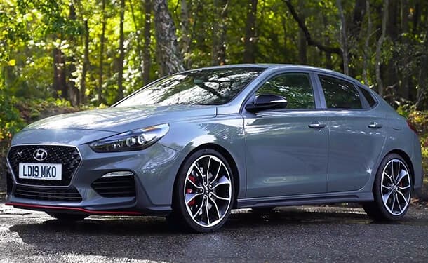 قيادة لموديل 2020 من هيونداي i30 Fastback N الرياضية